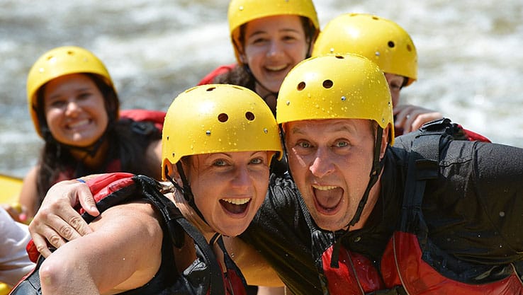 Une journée de rafting sur la rivière Rouge près de Montréal et Ottawa